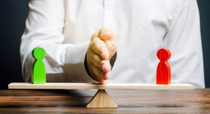 FUNDAMENTOS DEL "CONFLICTO DE INTERÉS" EN EL SECTOR PUBLICO