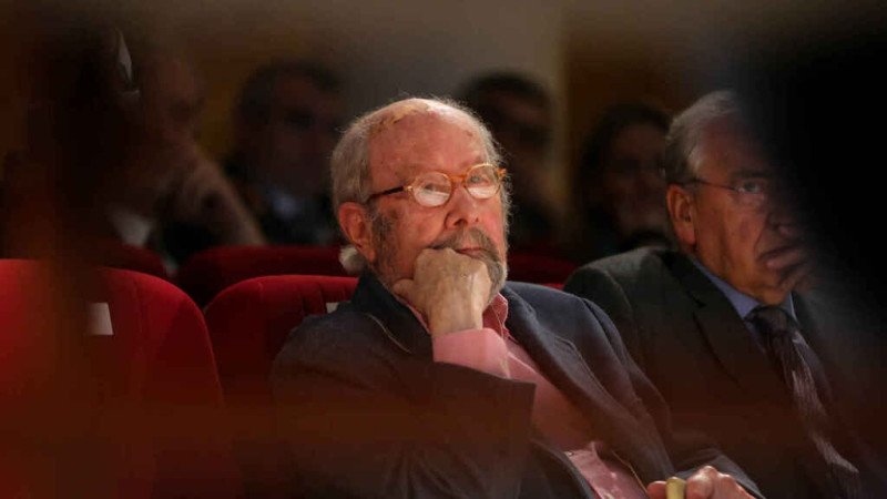 Galardonado poeta José Manuel Caballero Bonald falleció a los 94 años